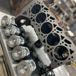 Bloco em processo na Retífica de Motores RetiNova